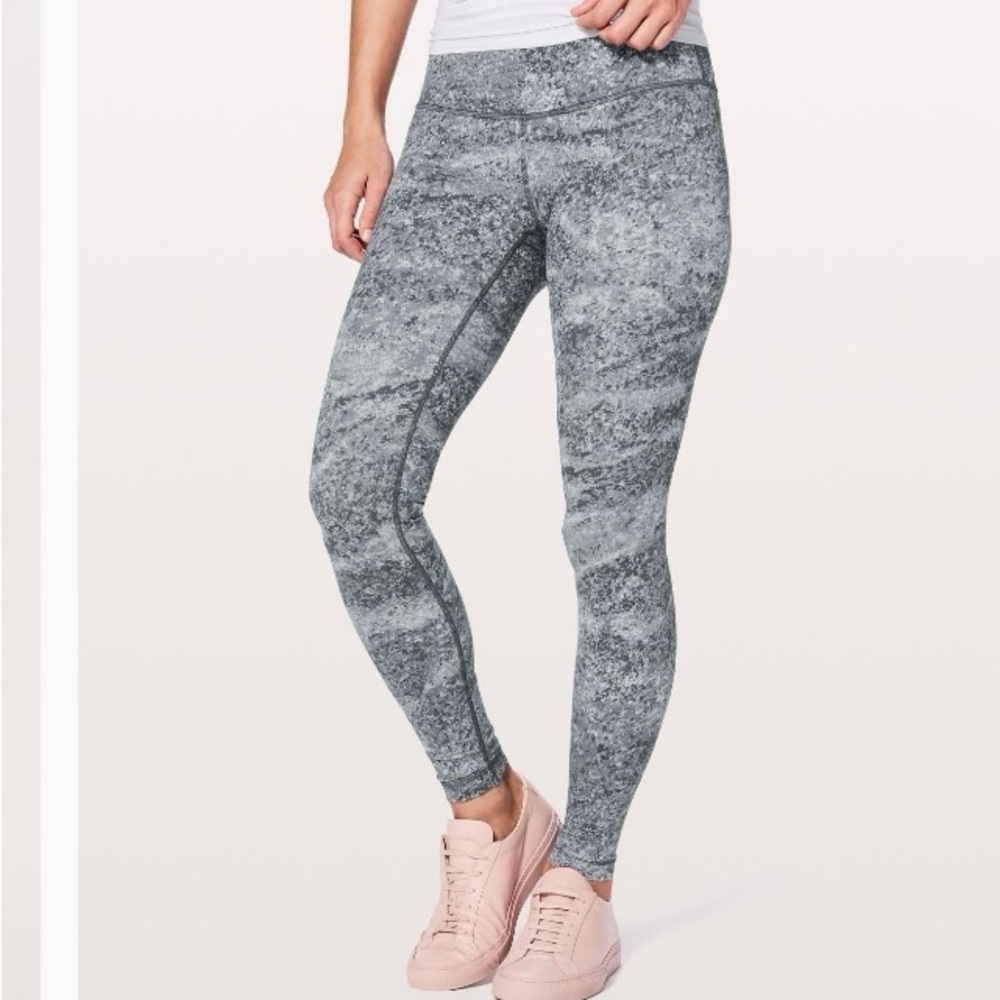 Lululemon Athletica Grey Wunder Under Low-Rise Tight 28"
*Full-On Luxtreme